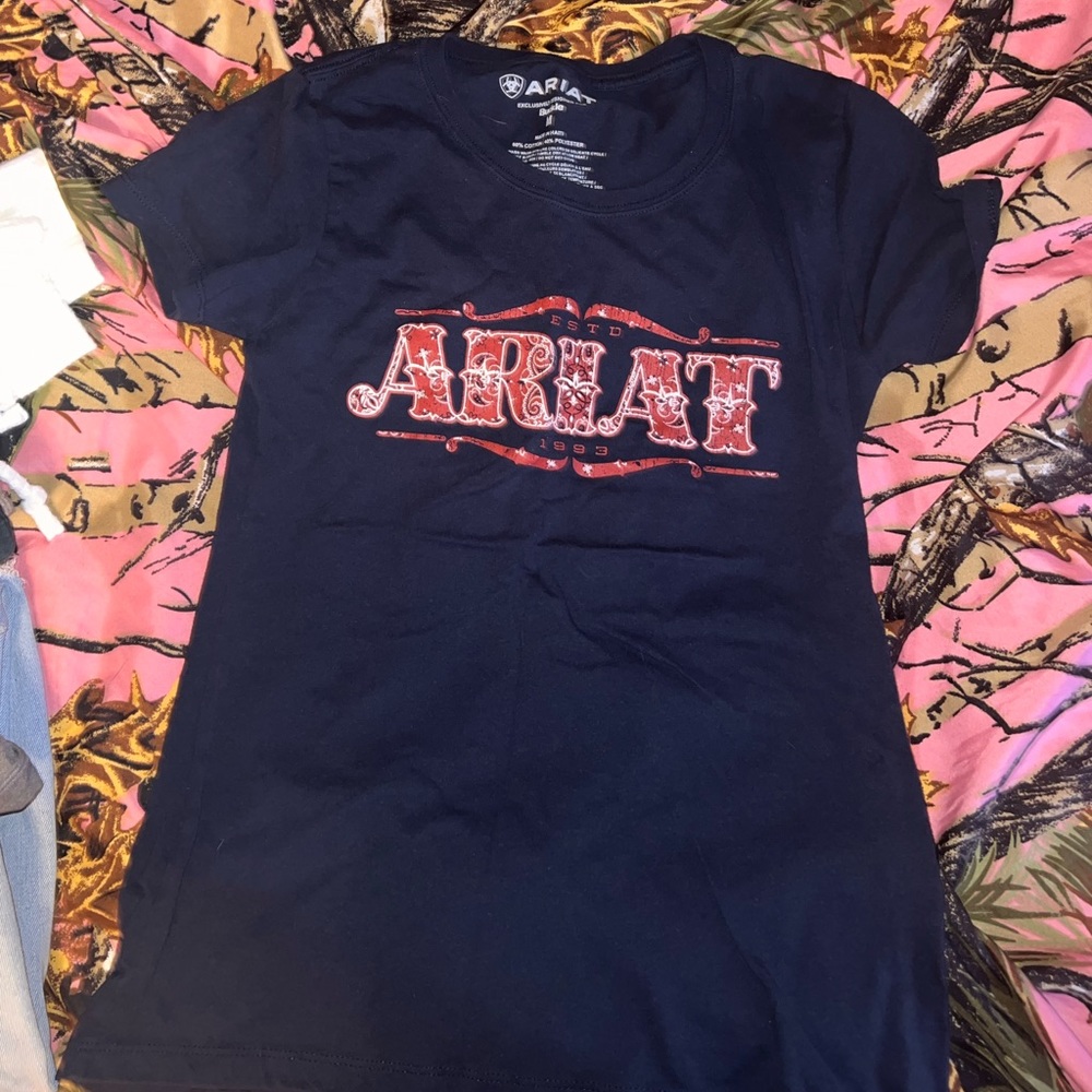ariat short sleeve tee